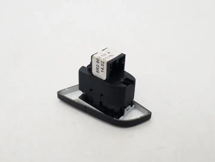 Audi Q5 SQ5 (2008 - 2012) 8R0962107A Кнопка закрытия крышки багажника — фото 2