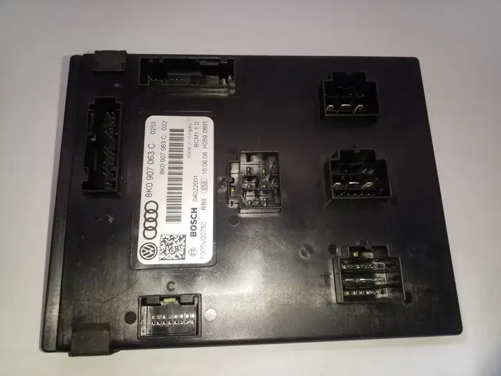 Audi A4 S4 B8 8K (2007 - 2011) 8K0907063C Модуль комфорта — фото 4
