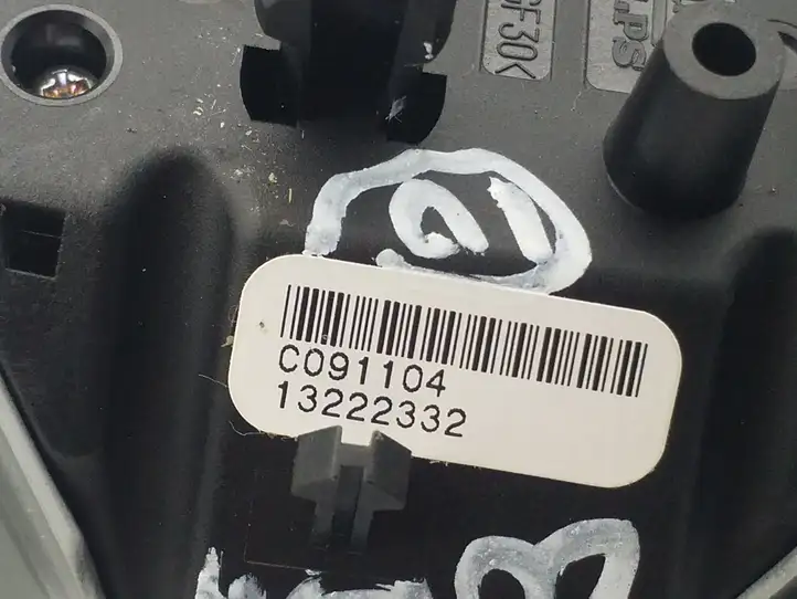 Opel Corsa D (2006 - 2010) 13222332 Кнопки на рулевом колесе — фото 3