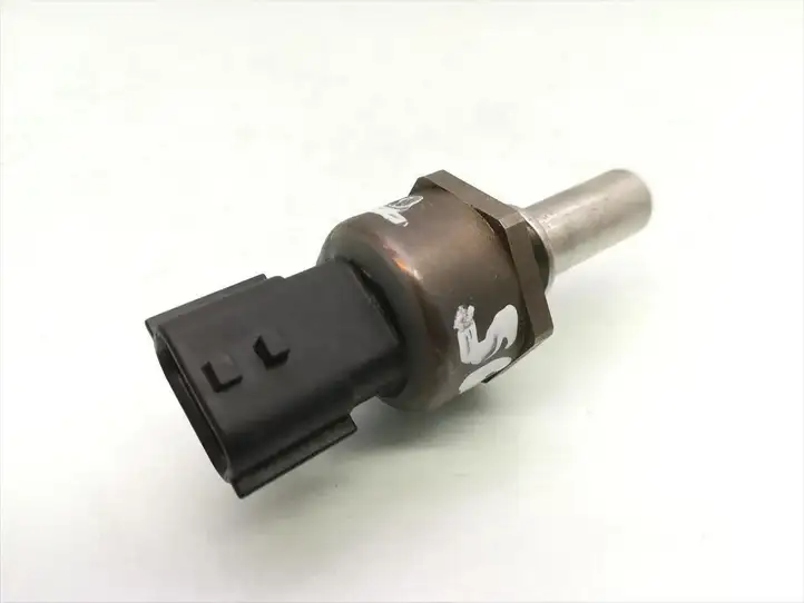 Nissan X-Trail T32 (2014 - 2021) 16639-8000R Датчик уровня топлива — фото 1