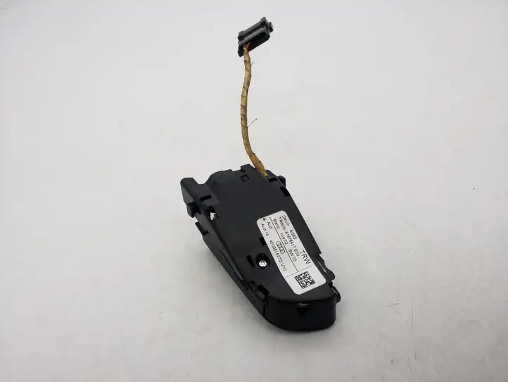 Audi A4 S4 B8 8K (2007 - 2011) 4F0951527D Кнопки на рулевом колесе — фото 3