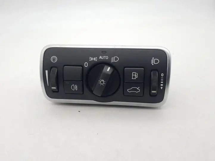 Volvo XC60 (2013 - 2017) 31443841 Включатель фонарей — фото 1