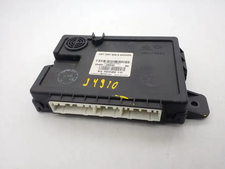 Hyundai Genesis (2013 - 2017)  954002M530 Другие блоки управления / модули