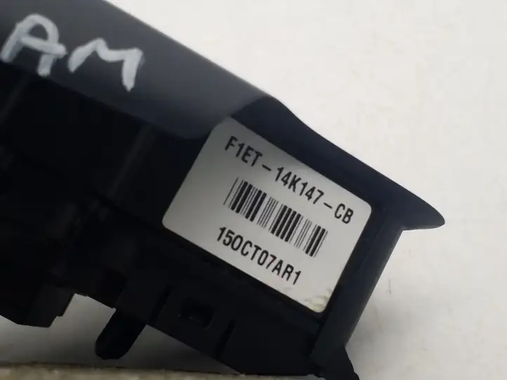 Ford Focus (2011 - 2015) F1ET14K147CB Кнопки на рулевом колесе — фото 2