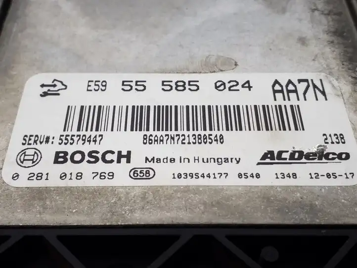 Opel Astra J (2009 - 2012) 55585024 Блок управления двигателем (ECU) — фото 3