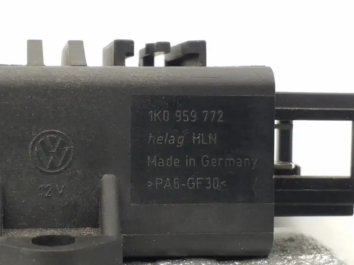 Volkswagen Tiguan (2007 - 2011) 1K0959772 Реле обогрева — фото 3