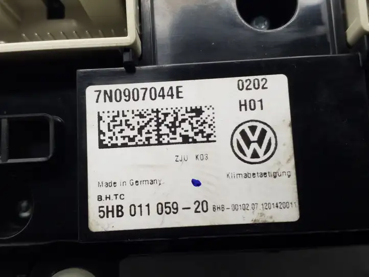 Volkswagen Sharan (2010 - 2015) 7N0907044E Блок управления климат-контролем — фото 3