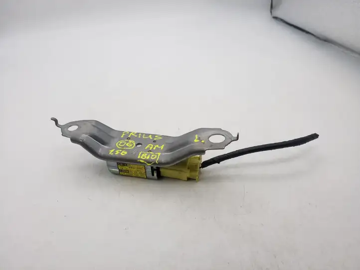 Toyota Prius (XW20) (2003 - 2009) 8983447020 Датчик удара SRS — фото 2