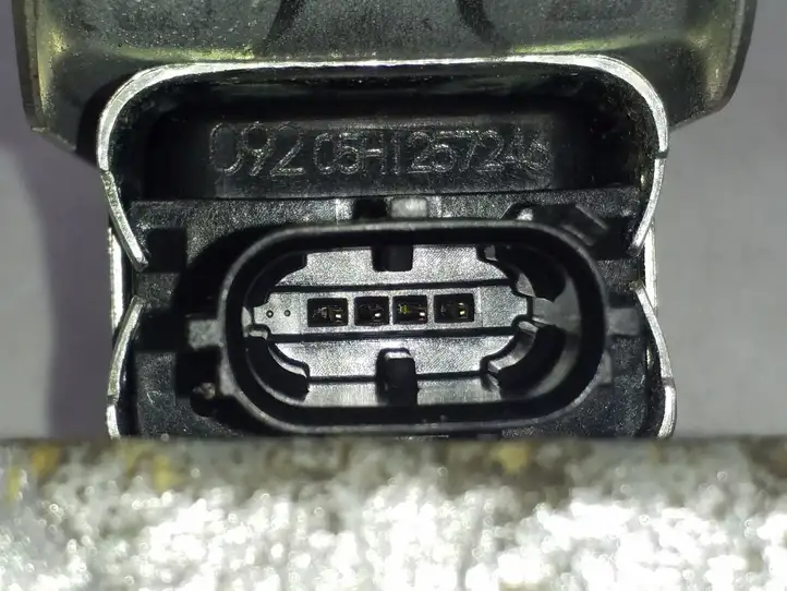 Toyota Prius (XW20) (2003 - 2009) 8983447020 Датчик удара SRS — фото 4