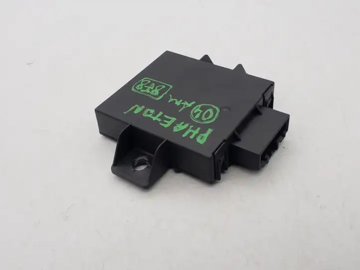 Volkswagen Phaeton (2002 - 2008)  7L0907719 Другие блоки управления / модули