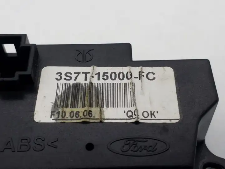 Ford Mondeo Mk III (2000 - 2007) 3S7T15000FC Часы — фото 3