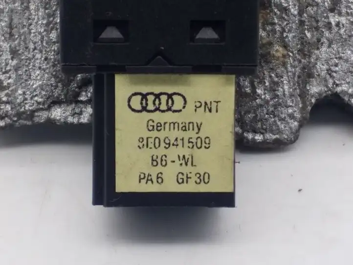 Audi A4 S4 B6 8E 8H (2000 - 2006) 8E0941509 Включатель аварийных фонарей — фото 4