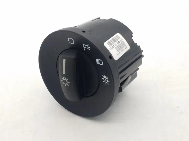 Ford Fiesta (2013 - 2017) BE5T13D061 Включатель фонарей — фото 1
