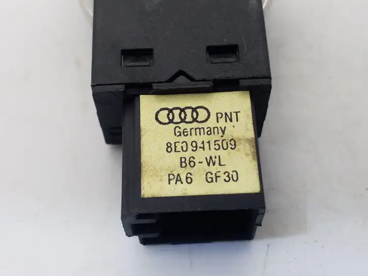 Audi A4 S4 B6 8E 8H (2000 - 2006) 8E0941509 Включатель аварийных фонарей — фото 3
