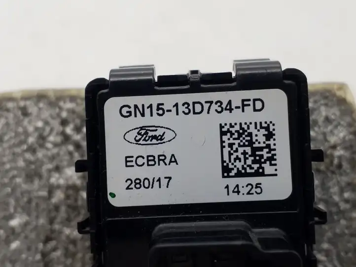 Ford Ecosport (2018 - ) GN1513D734FD Другие включатели / ручки/ переключатели — фото 3