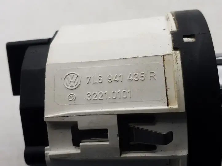 Volkswagen Touareg I (2002 - 2010)  7L6941435R Включатель блокировки дифференциалов