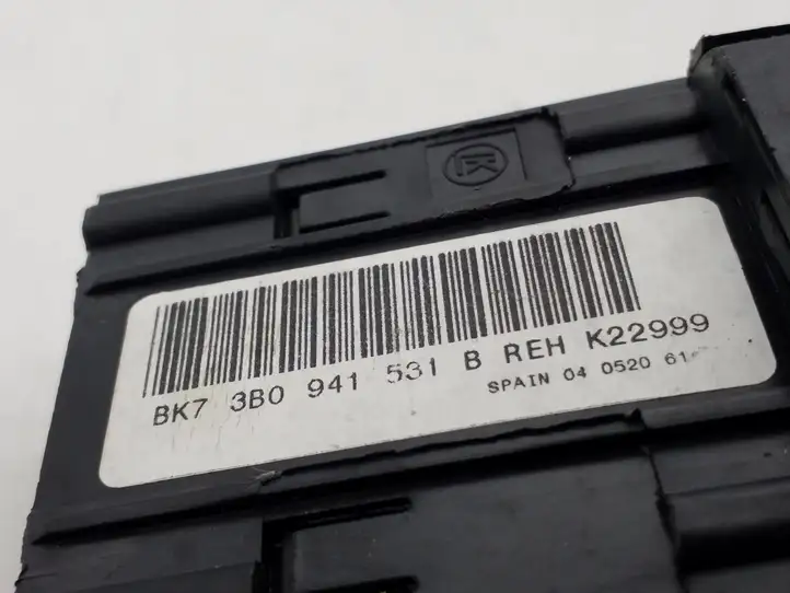 Skoda Fabia Mk2 (5J) (2007 - 2014) 3B0941531B Включатель фонарей — фото 3