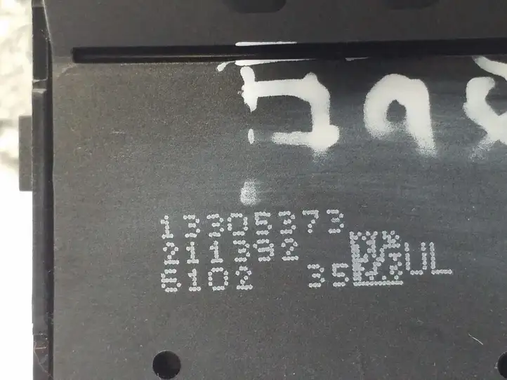 Buick Encore I (2012 - 2019) 13305373 Кнопка стеклоподъемников — фото 3
