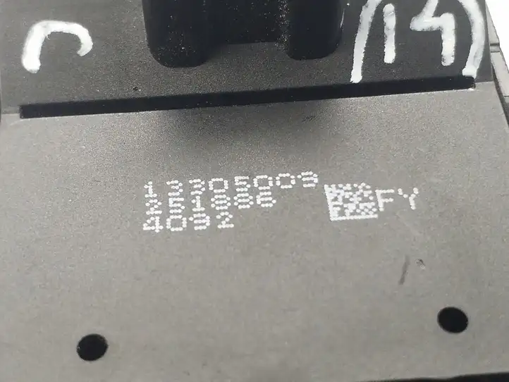 Opel Zafira C (2014 - 2016) 13305009 Блок кнопок стеклоподъемников — фото 3