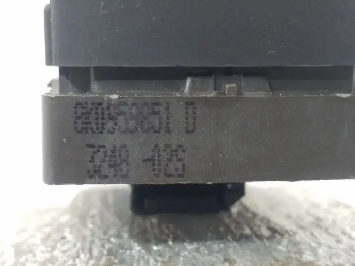 Audi A4 S4 B8 8K (2007 - 2011) 8K0959851D Кнопка стеклоподъемников — фото 3