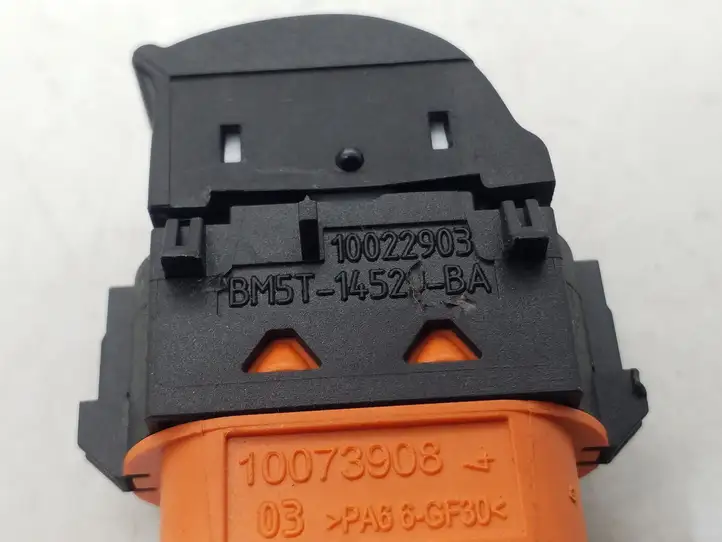 Ford Focus (2011 - 2015) BM5T14529BA Кнопка стеклоподъемников — фото 4