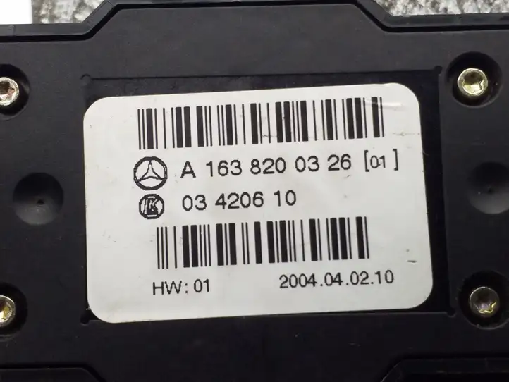 Mercedes-Benz ML W163 (1997 - 2005) A1638200326 Блок кнопок стеклоподъемников — фото 3