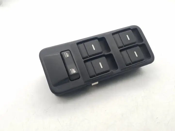 Land Rover Discovery 3 - LR3 (2004 - 2009) YUD500950PVJ Блок кнопок стеклоподъемников — фото 1