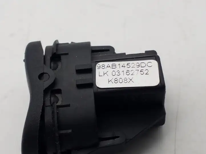 Ford Focus (1998 - 2004) 98AB14529DC Кнопка стеклоподъемников — фото 3