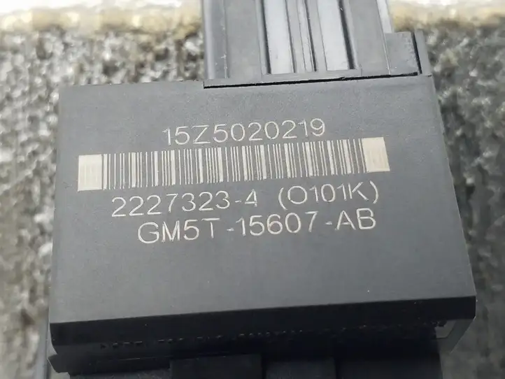 Ford Focus (2015 - 2019) GM5T15607AB Антенна иммобилайзера — фото 3