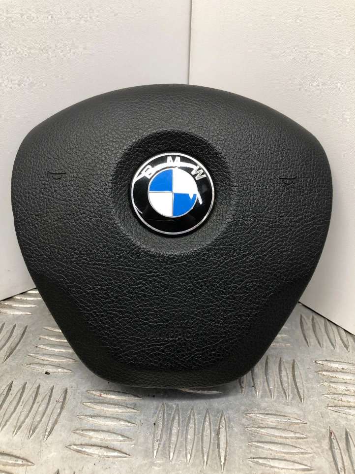 6791330 BMW 3 F30 F35 F31 Vairo oro pagalvė