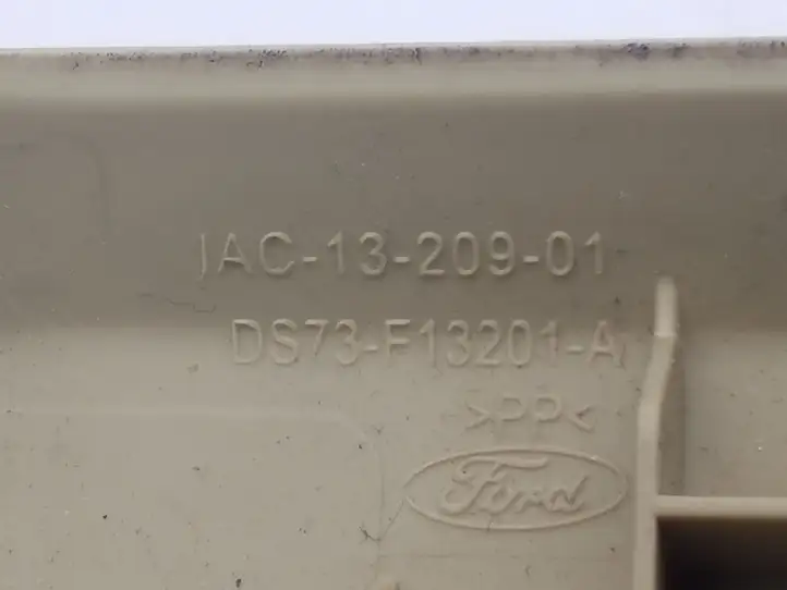 Ford Fusion II (2013 - ) DS73F13201A Внутренняя отделка переднего порога — фото 2