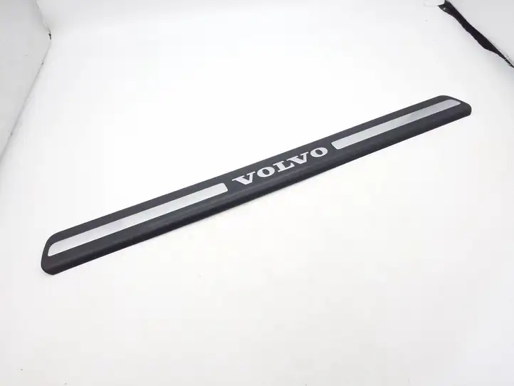 Volvo S60 (2010 - 2013) 8659960 Внутренняя отделка переднего порога — фото 1