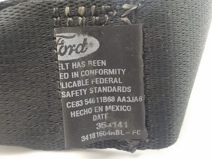 Ford Fiesta (2013 - 2017) 54611B68 Задний ремень безопасности — фото 2