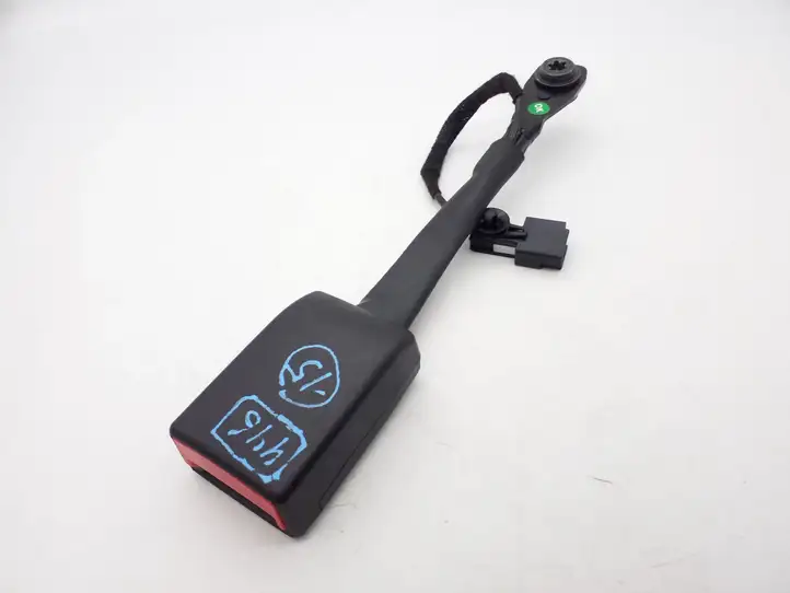 Buick Encore I (2012 - 2019) 95104556 Замок переднего ремня — фото 1