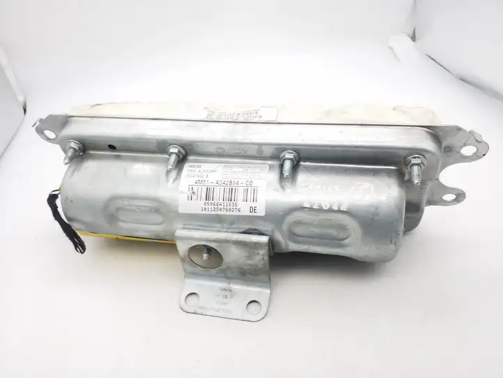Ford Focus (2005 - 2008) 4M51A042B84CD Подушка безопасности пассажира — фото 2