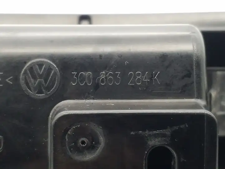 Volkswagen PASSAT B7 (2011 - 2014) 3C0863284K Пепельница — фото 5