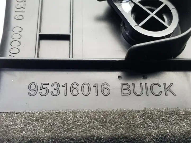 Buick Encore I (2012 - 2019) 95316016 Боковой воздушный дефлектор — фото 4