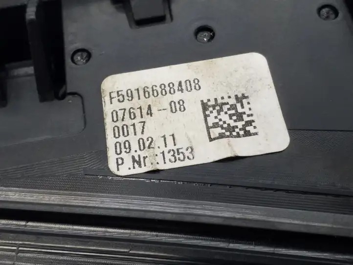 BMW 5 F10 F11 (2009 - 2016) F5916688408 Боковой воздушный дефлектор — фото 4