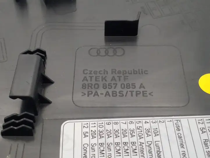 Audi Q5 SQ5 (2008 - 2012) 8R0857085A Боковая отделка панели приборов — фото 3