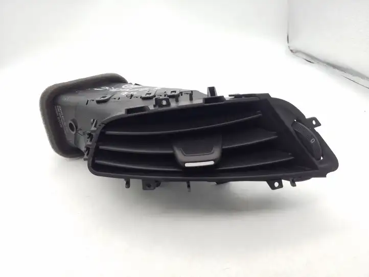 Opel Zafira C (2014 - 2016) 330188061 Боковой воздушный дефлектор — фото 1