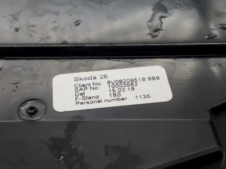 Skoda Fabia Mk3 (NJ) (2015 - 2021) 6V0820951B Центральный воздушный дефлектор — фото 3