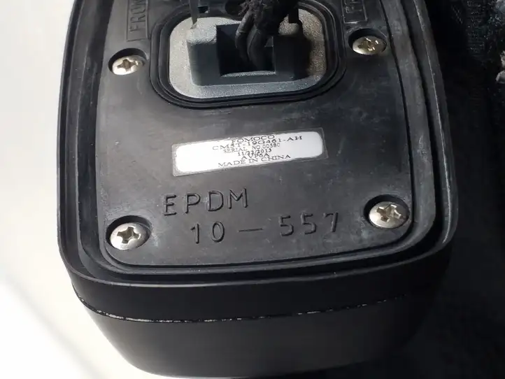 Ford Fiesta (2013 - 2017) CM5T19G461AH GPS антенна — фото 4