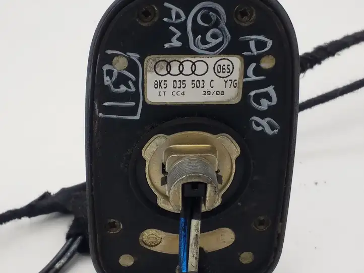Audi A4 S4 B8 8K (2007 - 2011) 8K5035503C GPS антенна — фото 3