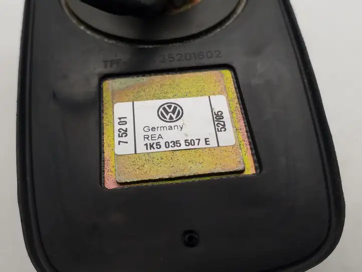 Volkswagen Jetta V (2005 - 2010) 1K5035507E GPS антенна — фото 4