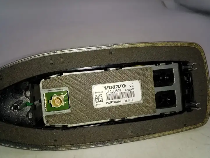 Volvo S60 (2010 - 2013) 31260607 GPS антенна — фото 4
