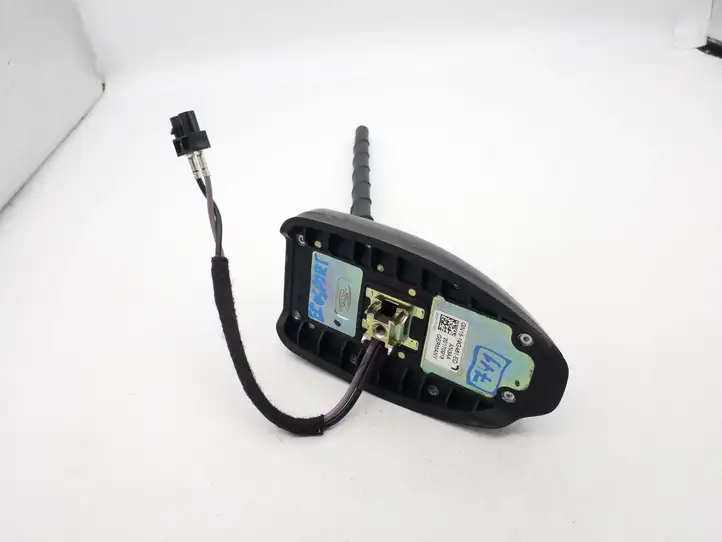 Ford Ecosport (2018 - ) GN1519G461ED GPS антенна — фото 2