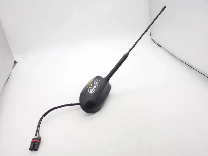 Ford Fiesta (2013 - 2017) G1BT19G461AC GPS антенна — фото 1