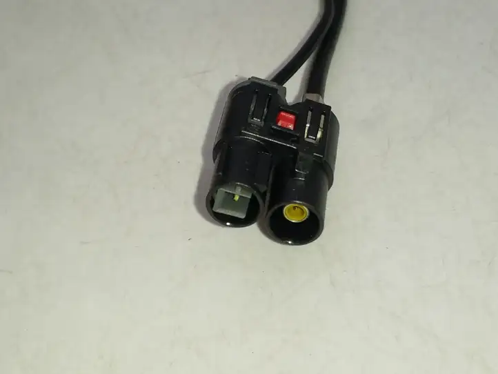 Ford Fiesta (2013 - 2017) G1BT19G461AC GPS антенна — фото 3