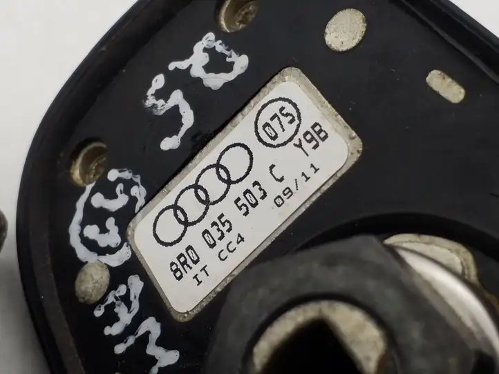 Audi Q5 SQ5 (2008 - 2012) 8R0035503C GPS антенна — фото 3