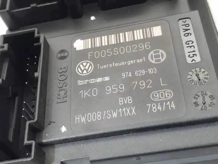Volkswagen PASSAT B6 (2005 - 2010) 1K0959792L Мотор стеклоподъемника передний — фото 3